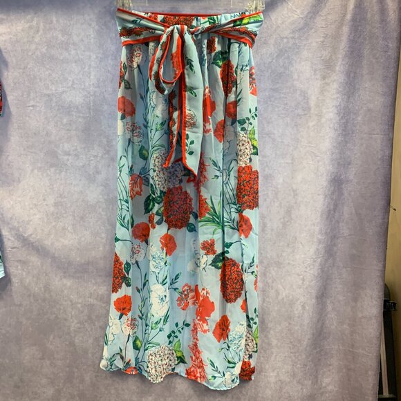 Three Pieces Swimsuits for with Matching Wrap Skirt - Picture 4 of 8